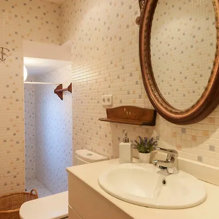 Lejlighed Lets Holidays Triplex Near To The Castle Tossa de Mar